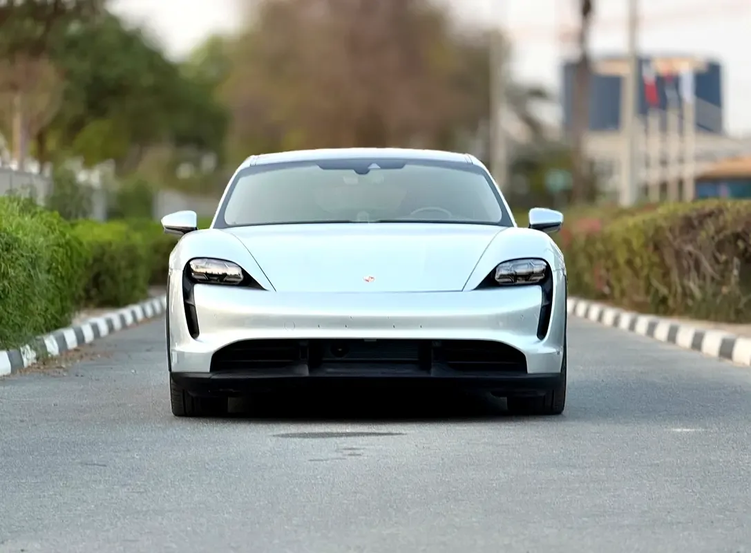 Porsche Taycan AT AWD (761 حصان) - 5