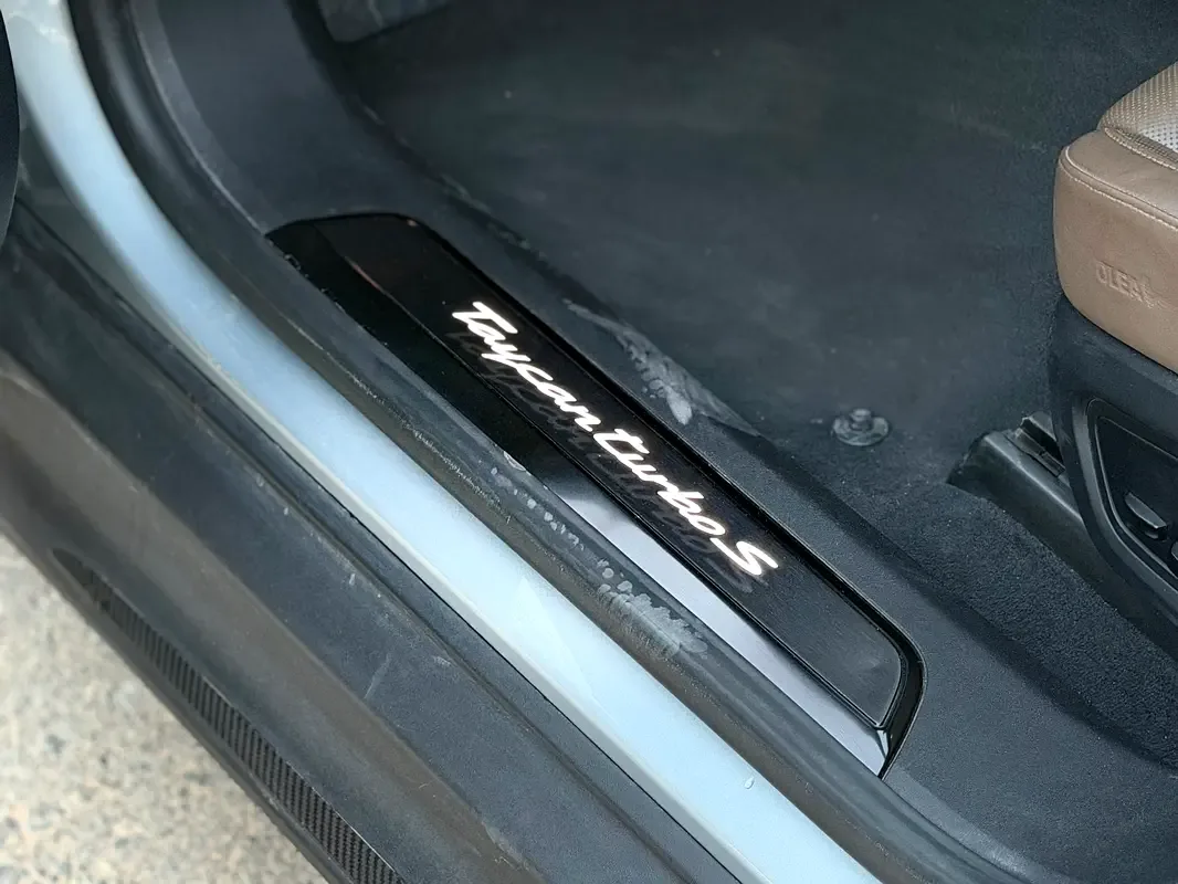 Porsche Taycan AT AWD (761 حصان) - 12