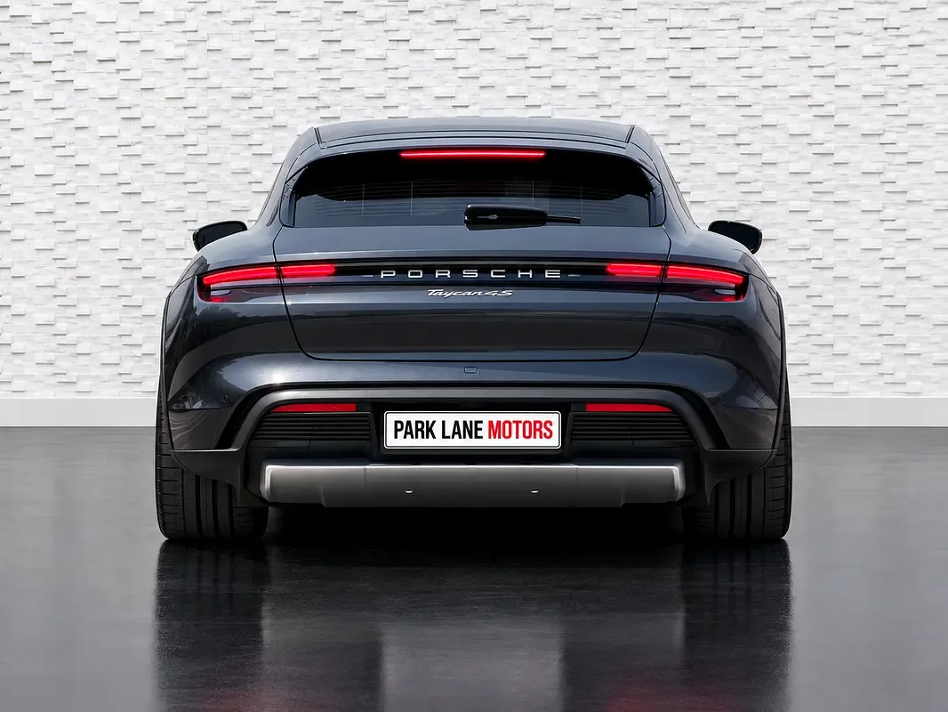 Porsche Taycan E AT AWD (884 hp) - 4