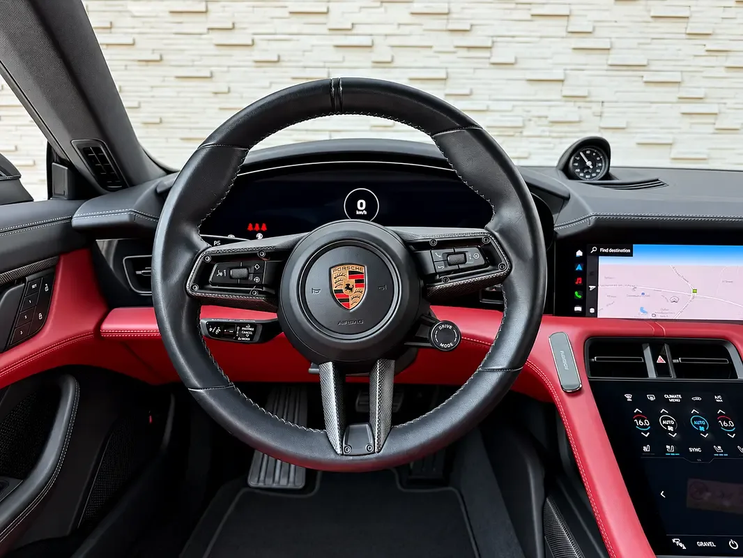 Porsche Taycan E AT AWD (884 hp) - 18