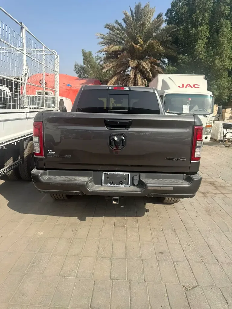RAM 1500 3.6 AT (305 hp)