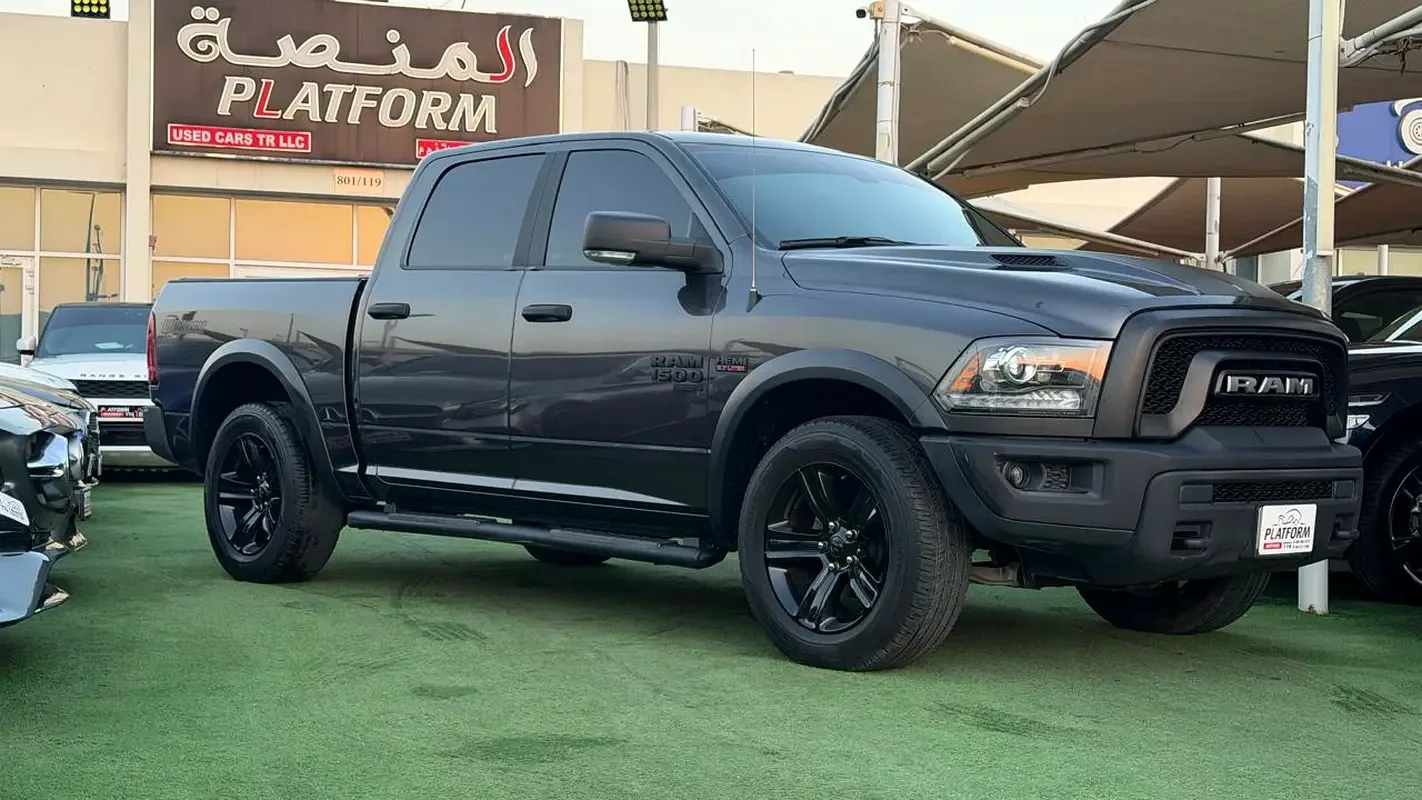 RAM 1500 5.7 AT RWD (395 hp)