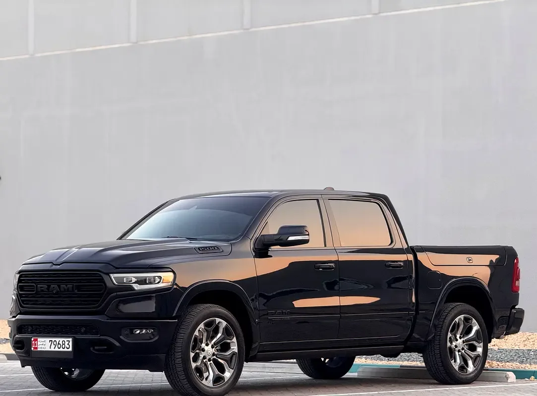 RAM 1500 5.7 AT RWD (395 hp)