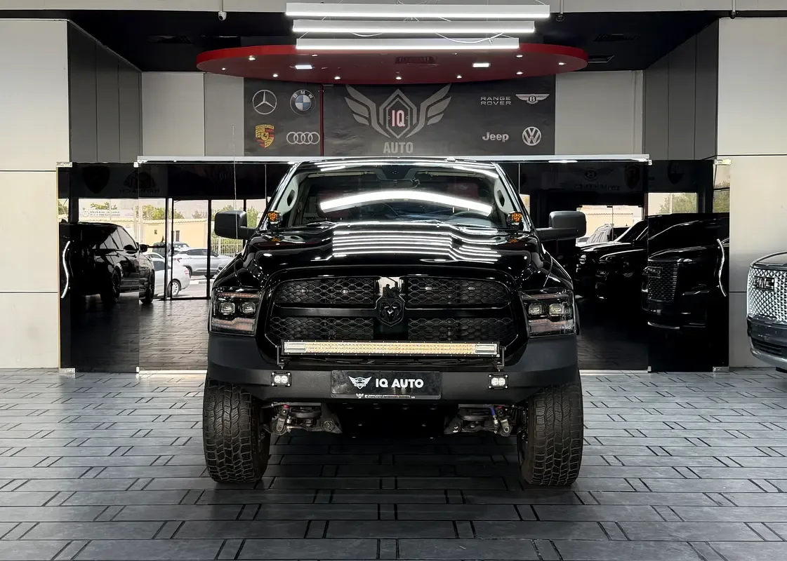 RAM 1500 5.7 AT RWD (395 hp) - 2
