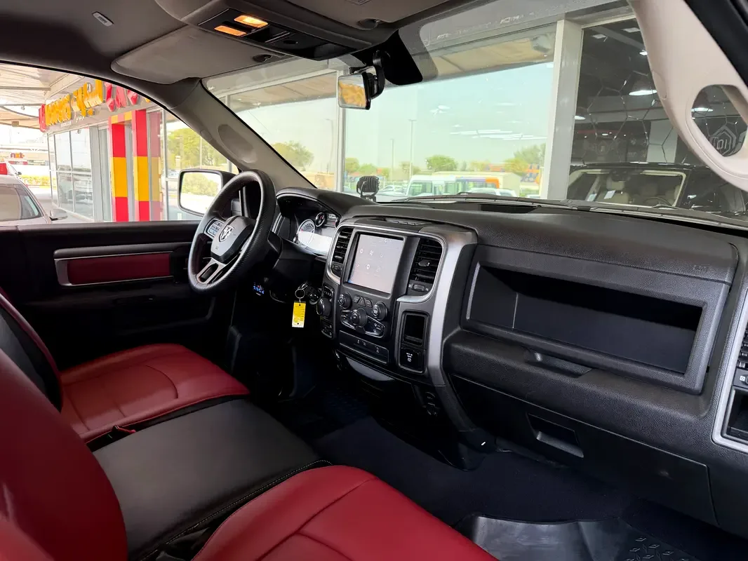 RAM 1500 5.7 AT RWD (395 hp) - 10