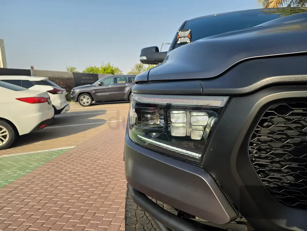 RAM 1500 5.7 AT RWD (395 hp) - 9