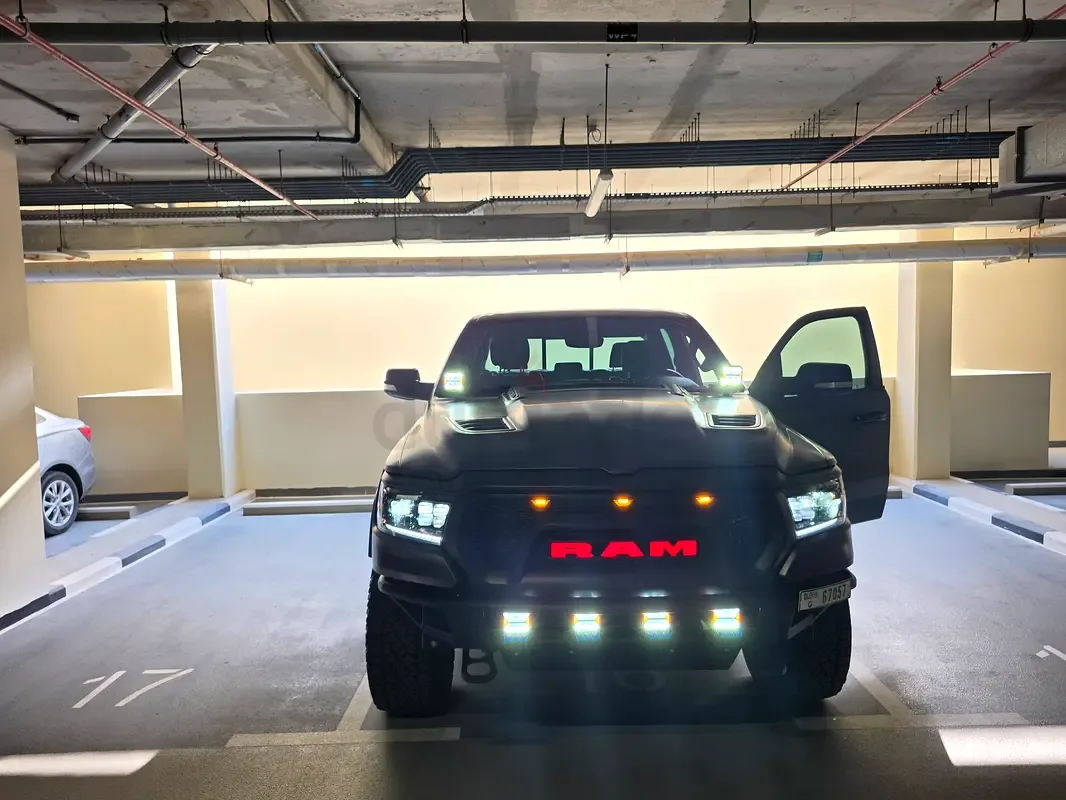 RAM 1500 5.7 AT RWD (395 hp) - 8