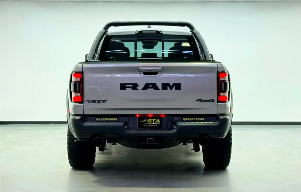RAM 1500 5.7 AT RWD (395 hp) - 5
