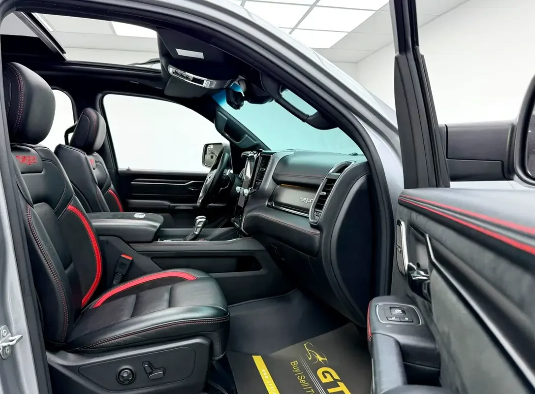 RAM 1500 5.7 AT RWD (395 hp) - 9