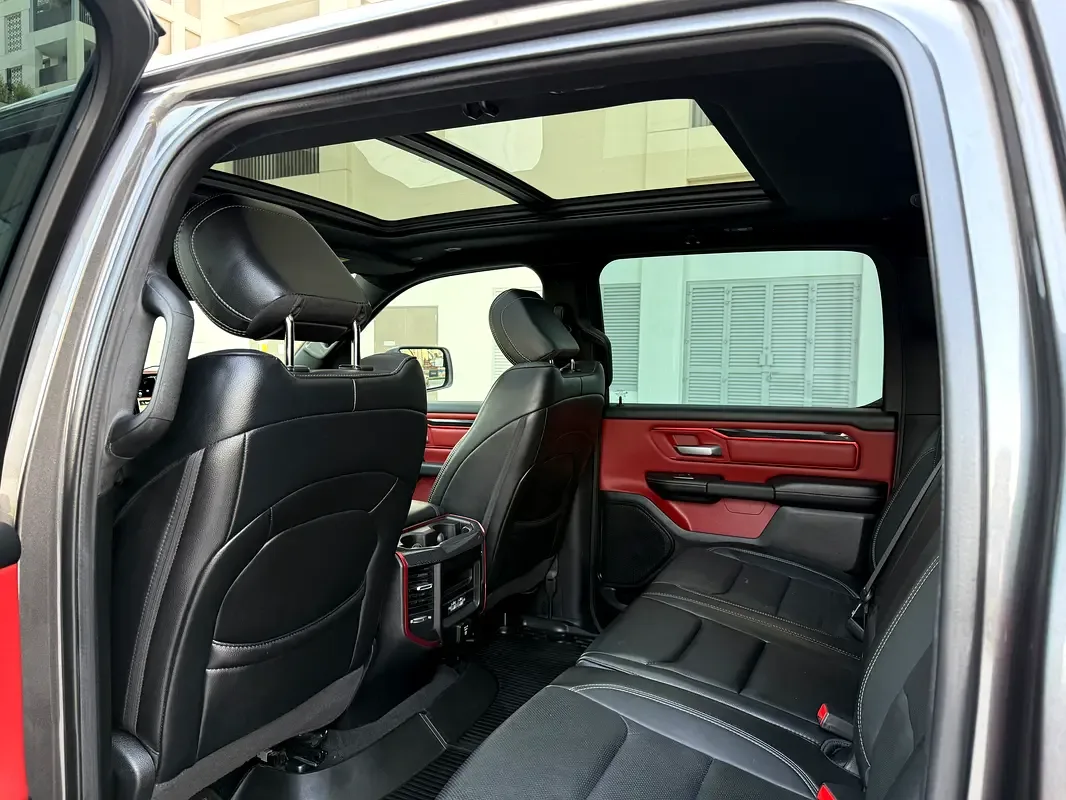 RAM 1500 5.7 AT RWD (395 hp) - 7