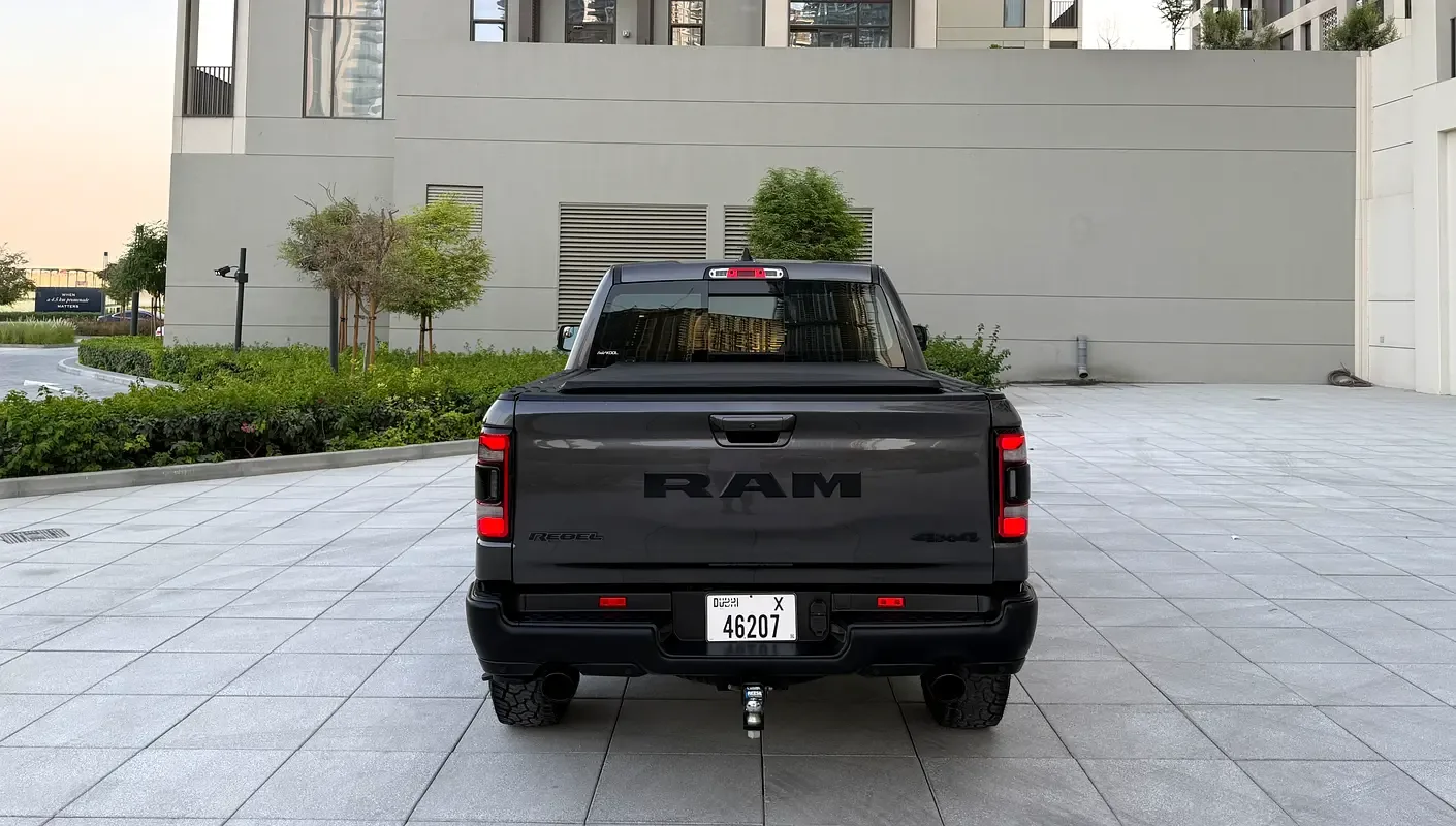 RAM 1500 5.7 AT RWD (395 hp) - 11