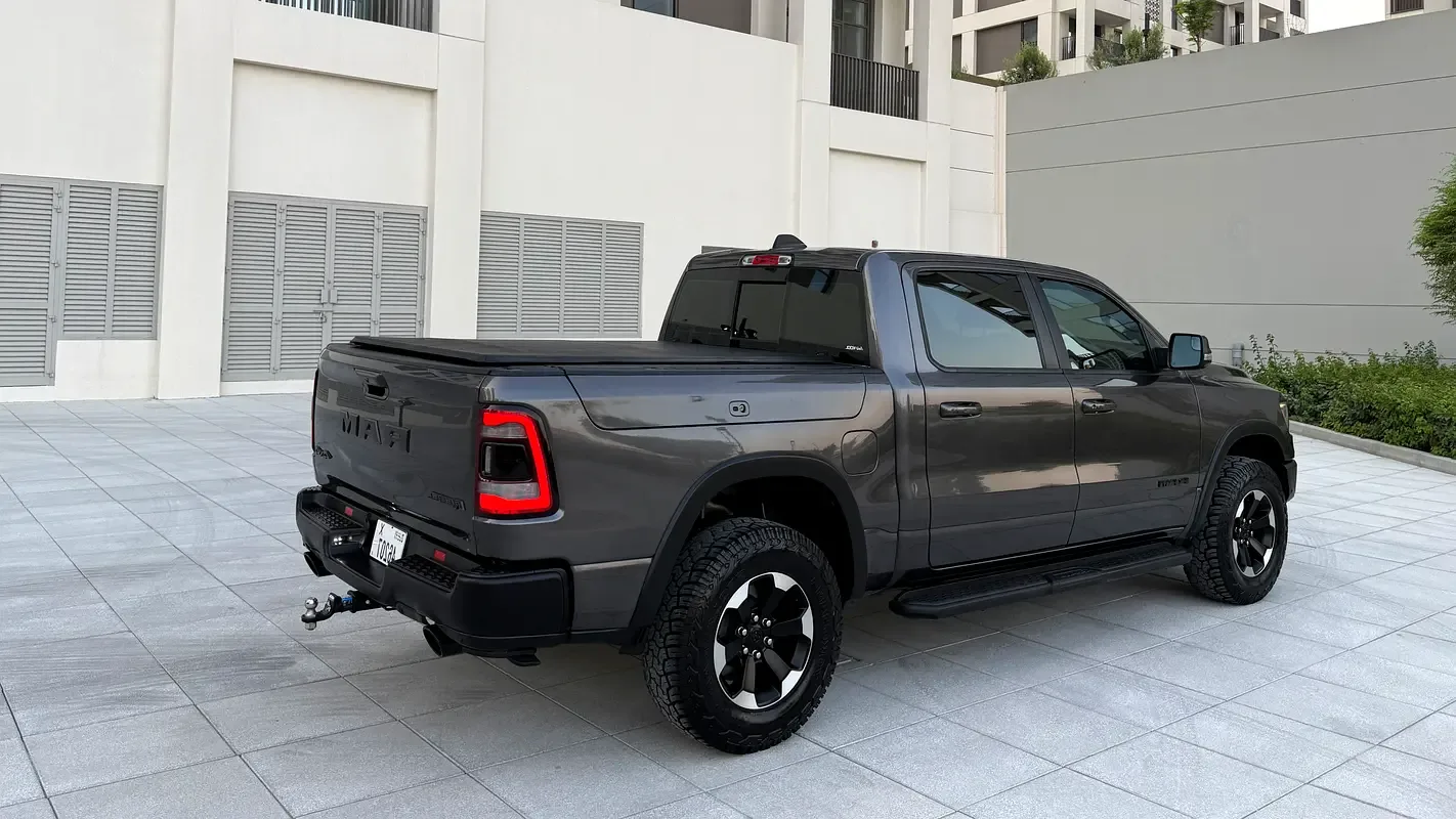 RAM 1500 5.7 AT RWD (395 hp) - 12