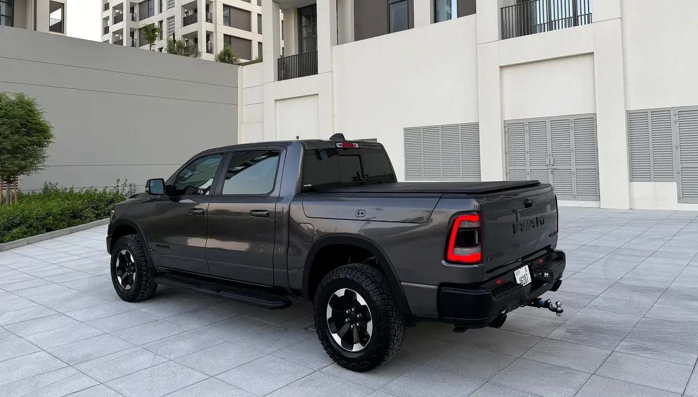 RAM 1500 5.7 AT RWD (395 hp) - 10