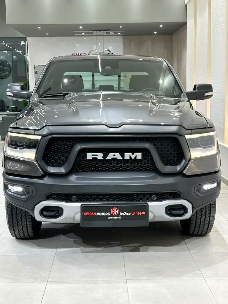 RAM 1500 5.7 AT RWD (395 hp) - 2