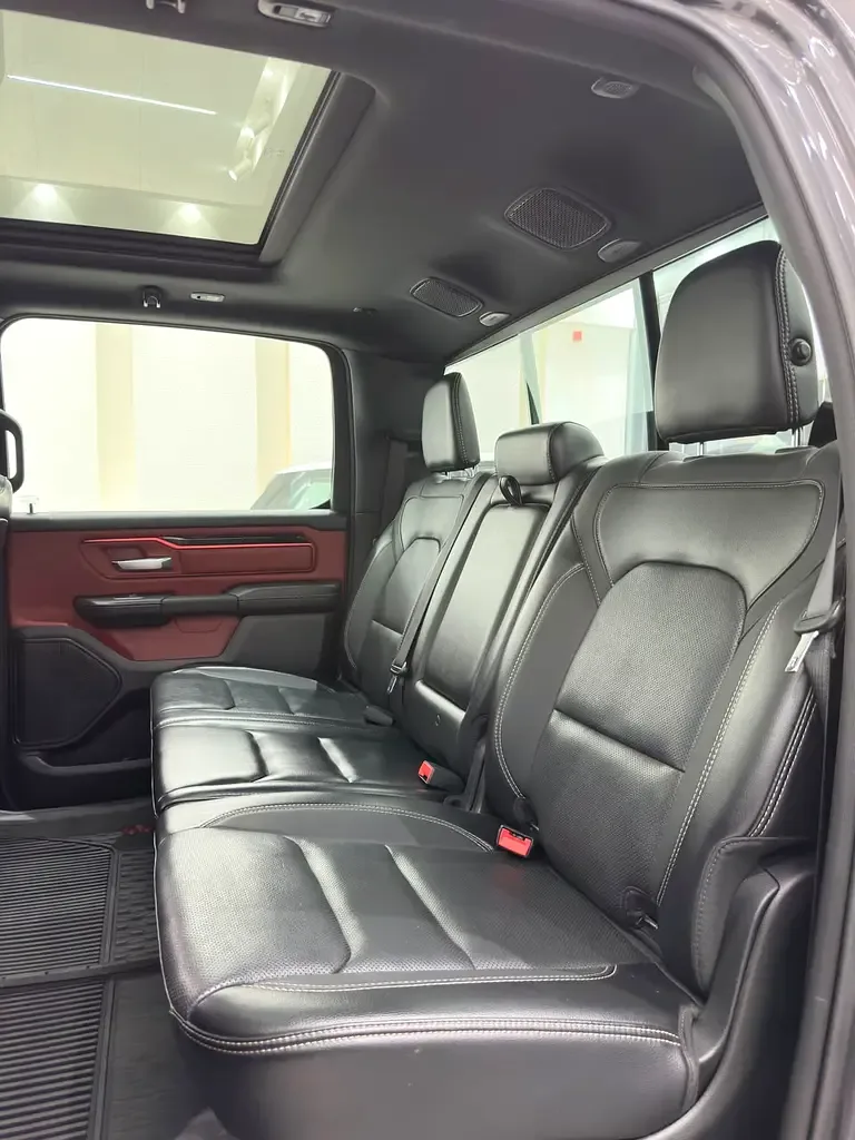 RAM 1500 5.7 AT RWD (395 hp) - 18