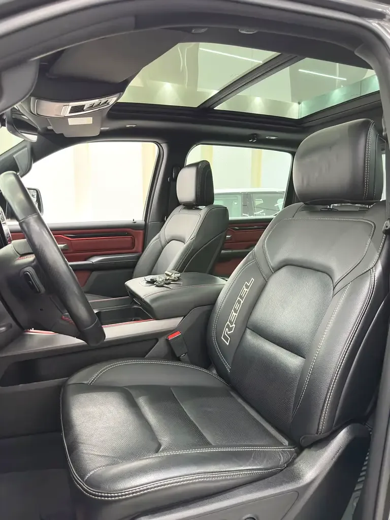 RAM 1500 5.7 AT RWD (395 hp) - 16