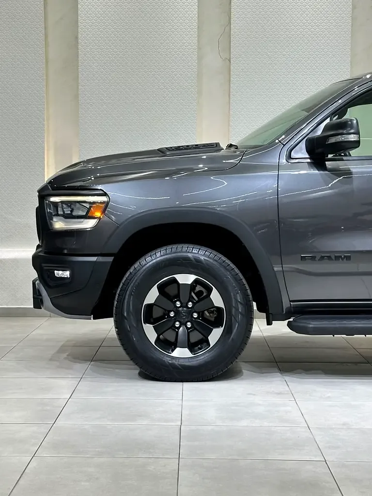 RAM 1500 5.7 AT RWD (395 hp) - 19
