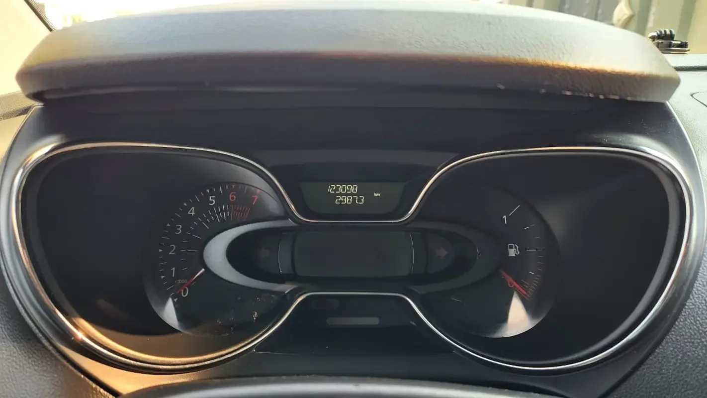 Renault Captur 1.2 AMT (120 حصان) - 11