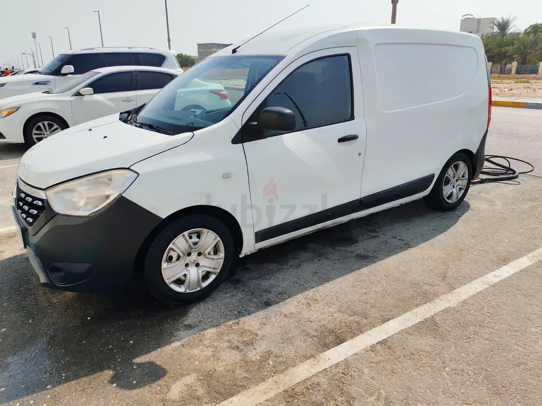 Renault Dokker 1.6 MT (82 hp)