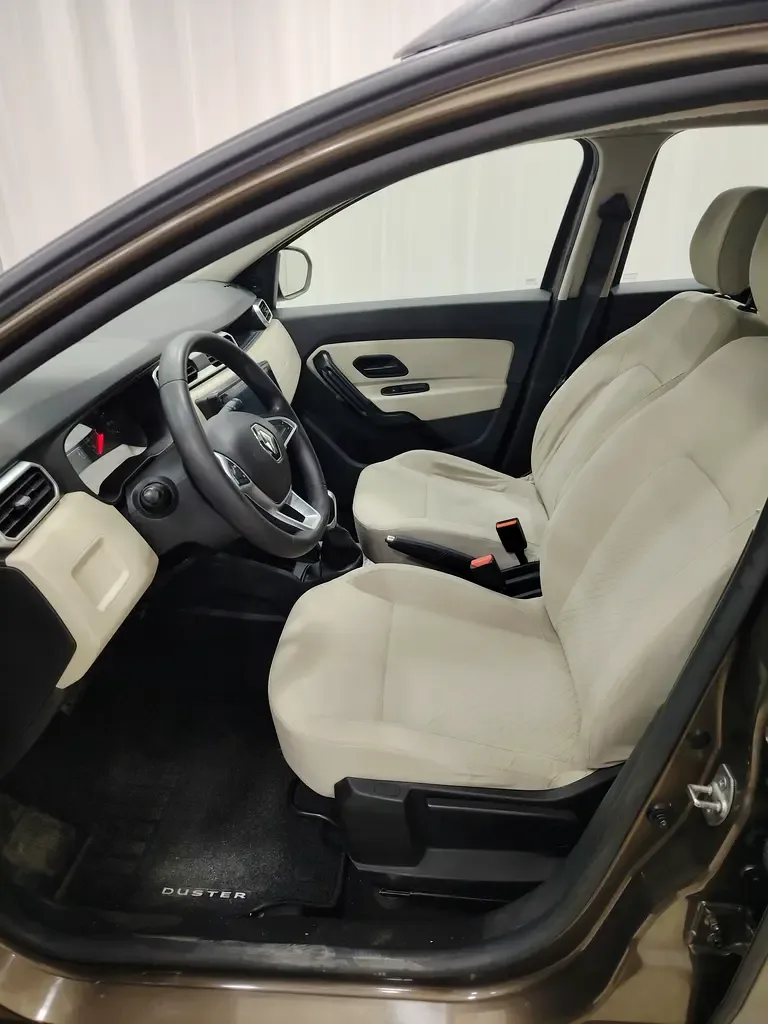 Renault Duster 1.3 CVT (150 حصان) - 11