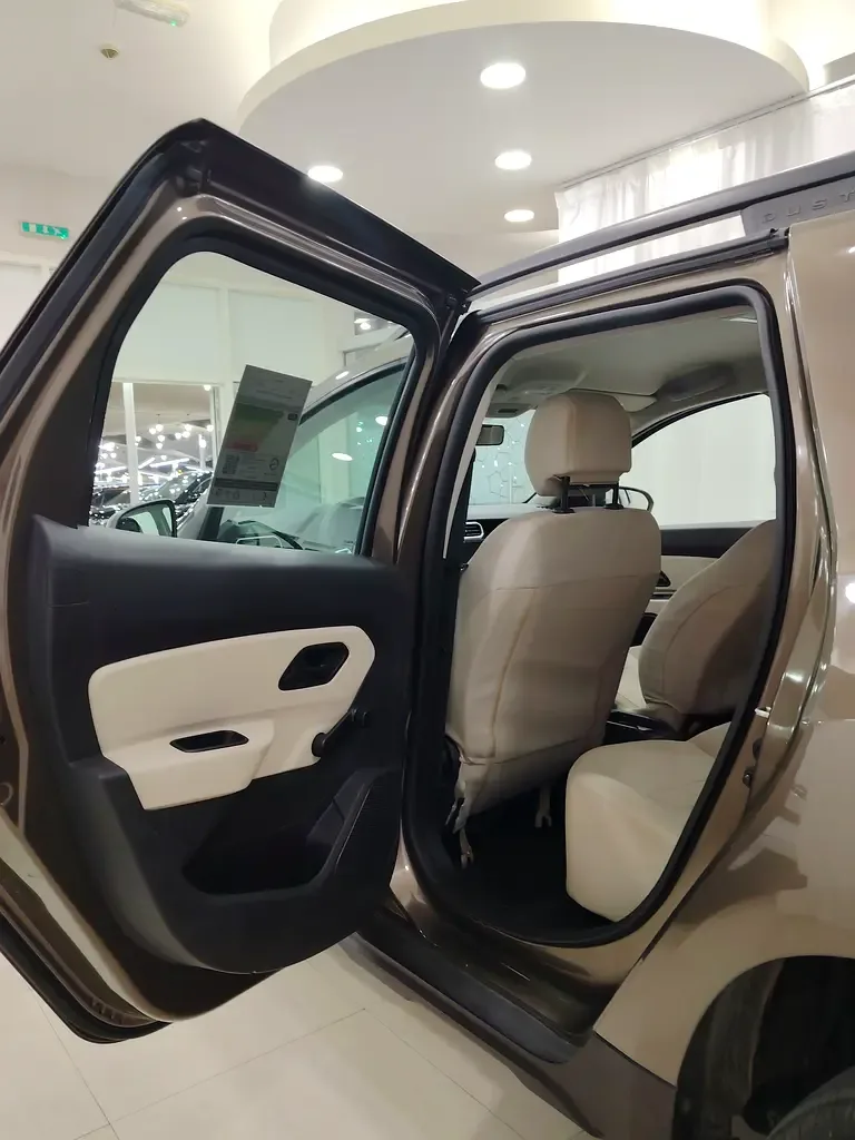 Renault Duster 1.3 CVT (150 حصان) - 10