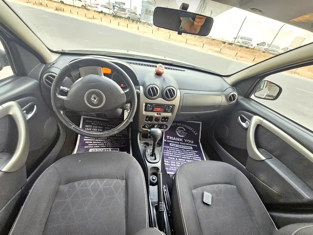 Renault Duster 1.6 CVT (114 hp) - 9