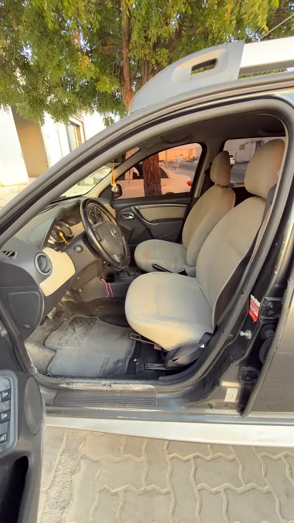 Renault Duster 1.6 CVT (114 hp) - 2