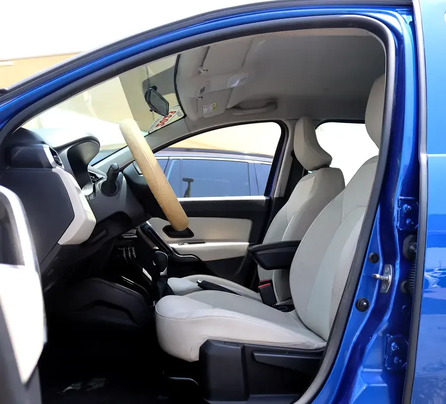 Renault Duster 2.0 AT (135 حصان) - 8