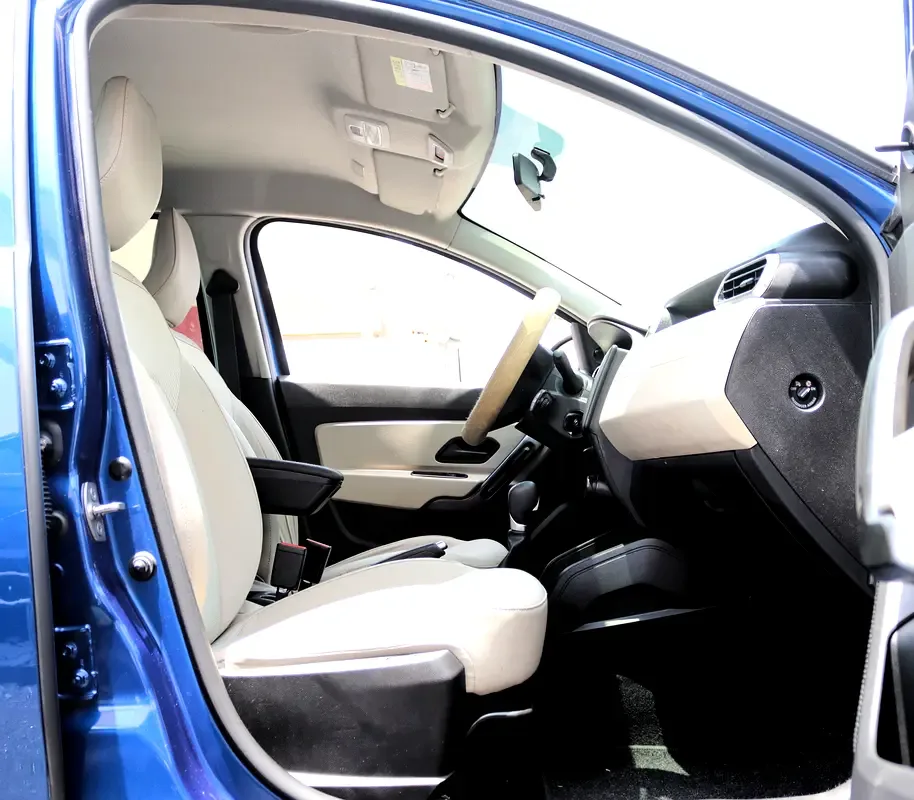 Renault Duster 2.0 AT (135 حصان) - 9