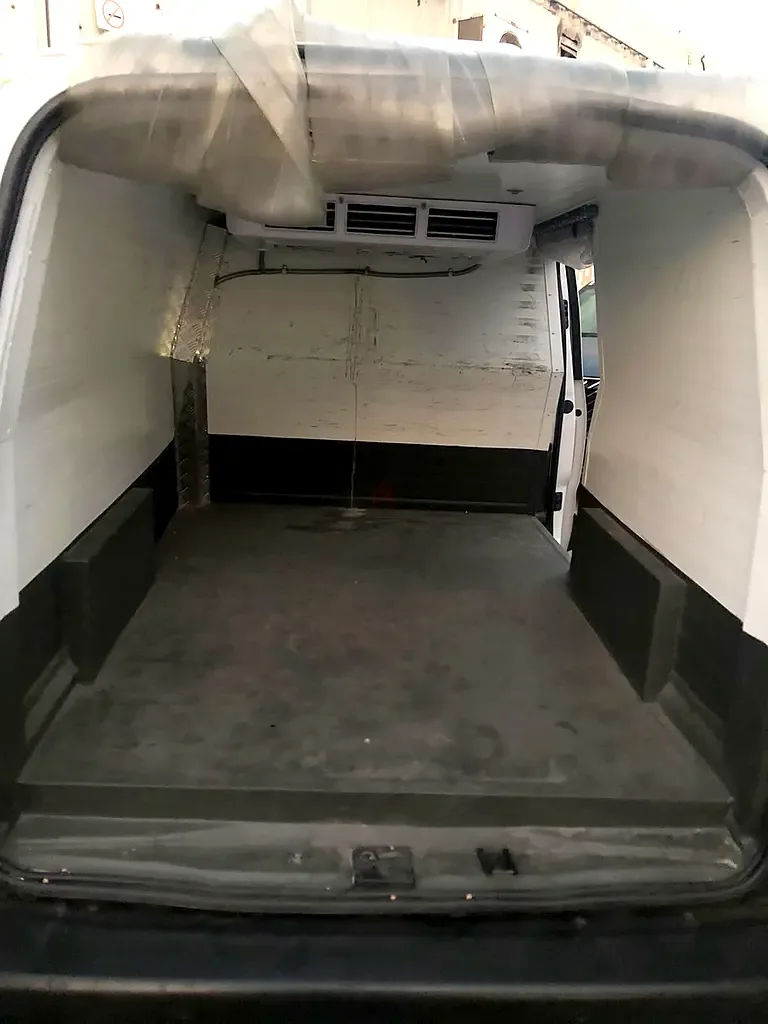 Renault Express 1.3 MT (100 حصان) - 4