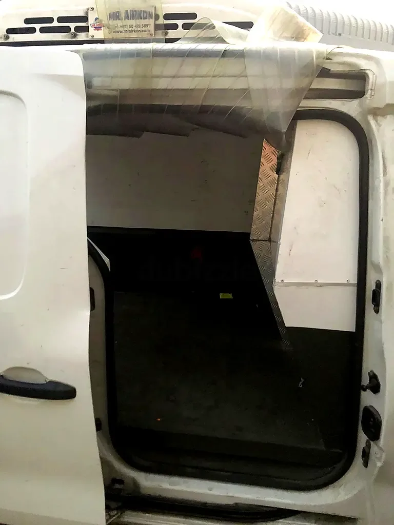 Renault Express 1.3 MT (100 حصان) - 6