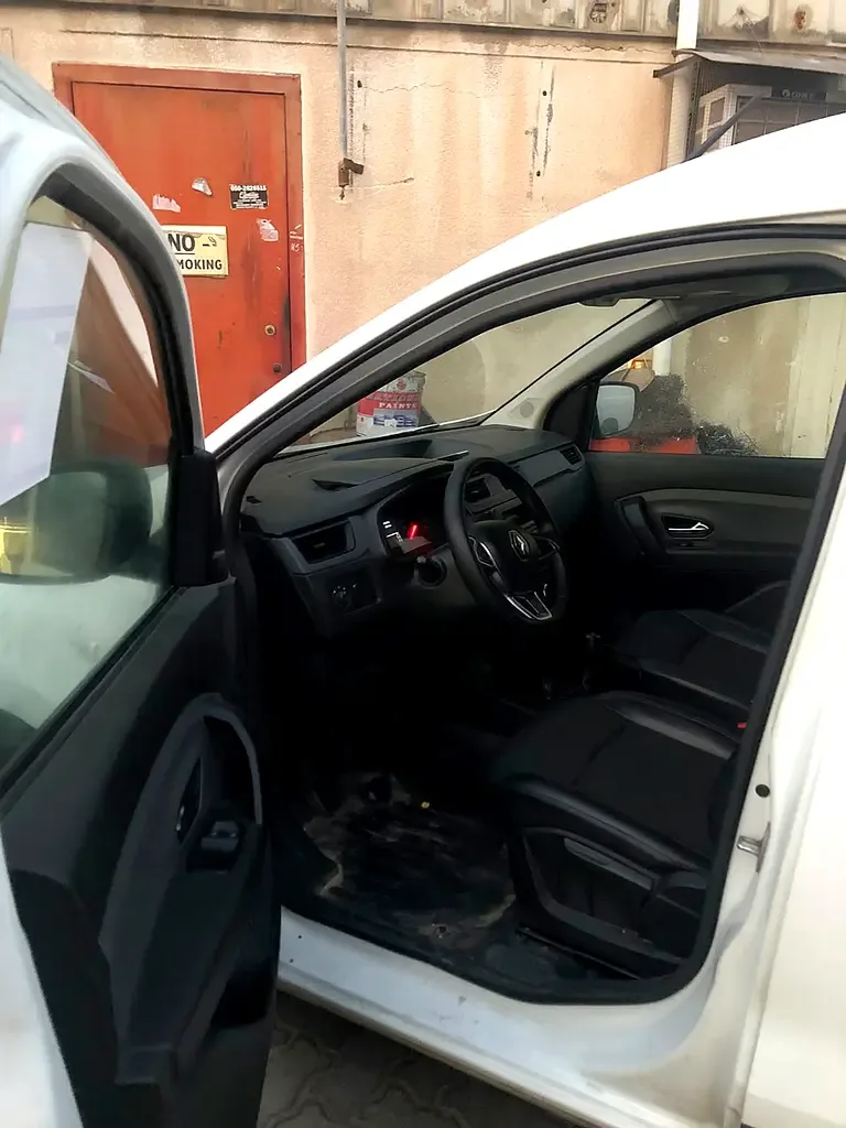 Renault Express 1.3 MT (100 حصان) - 7