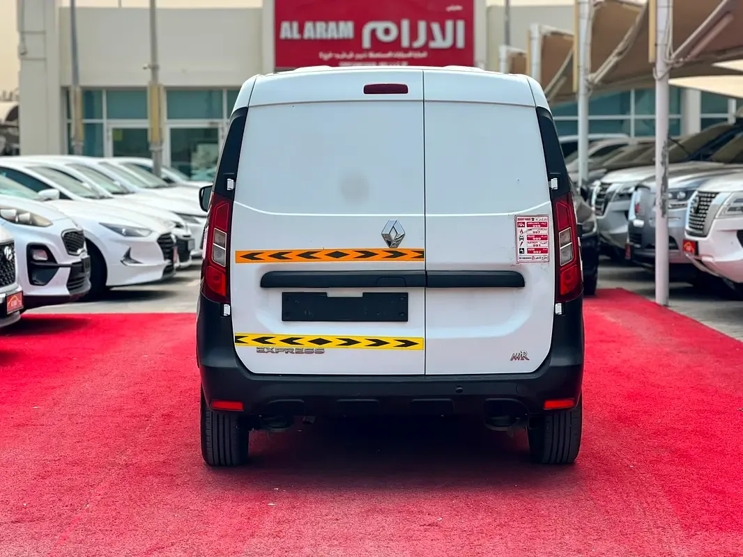 Renault Express 1.6 MT (114 hp) - 5