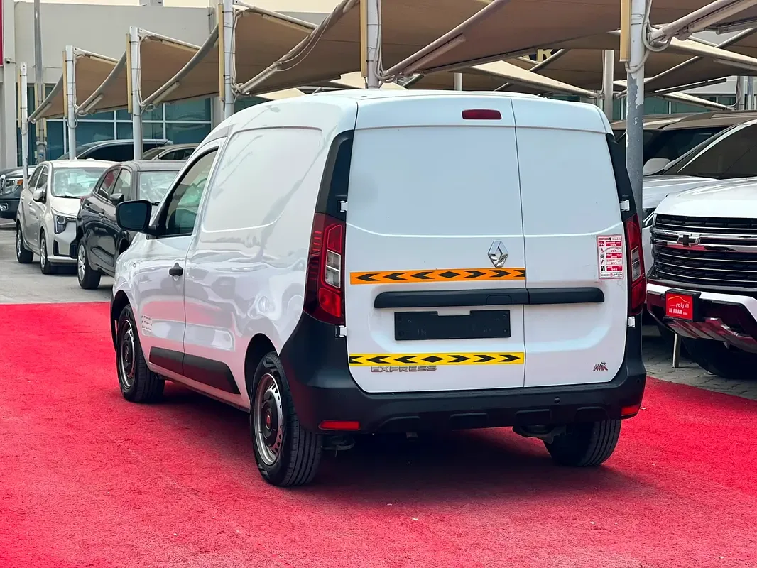 Renault Express 1.6 MT (114 hp) - 4