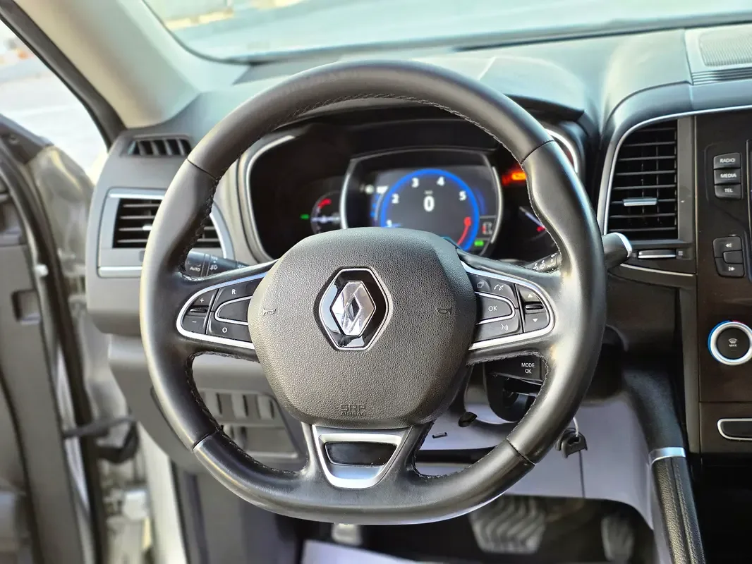 Renault Koleos 2.5 CVT (171 حصان) - 16