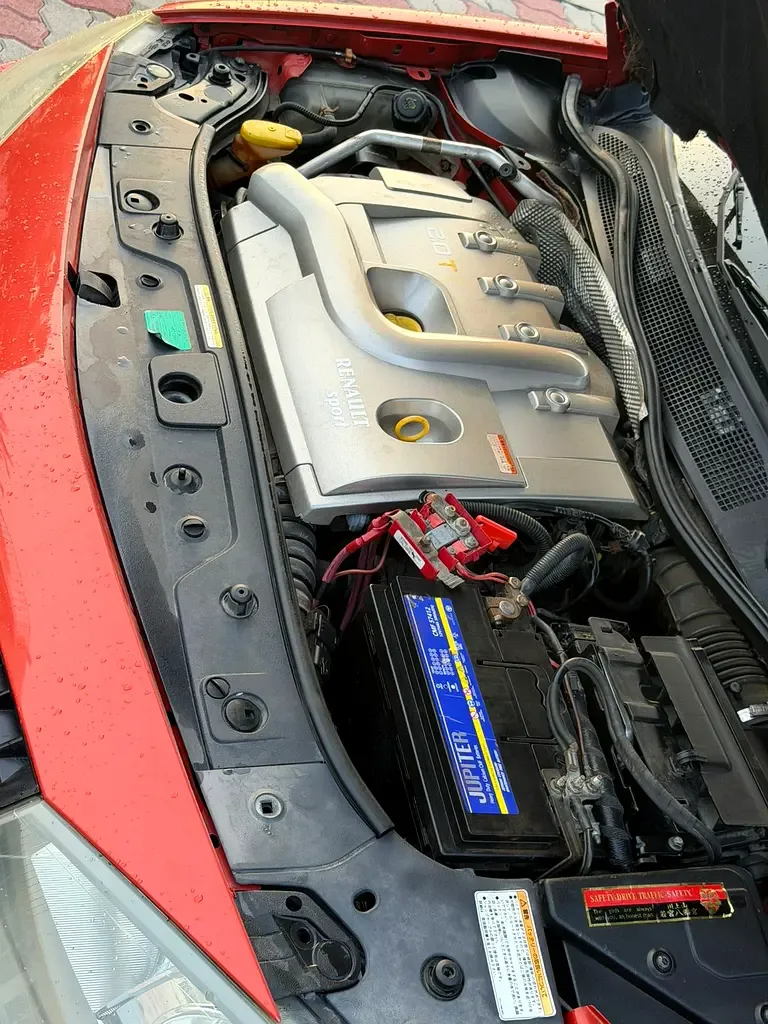 Renault Megane 2.0 MT (134 حصان) - 9