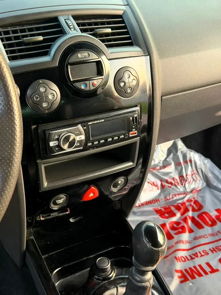Renault Megane 2.0 MT (134 حصان) - 7