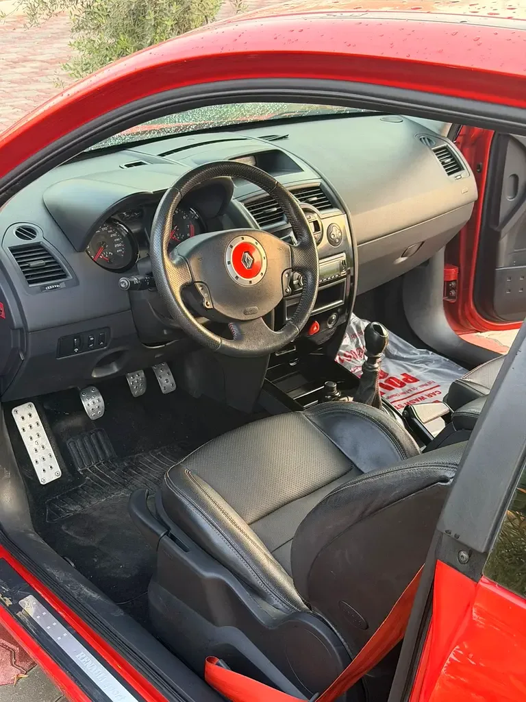 Renault Megane 2.0 MT (134 حصان) - 15