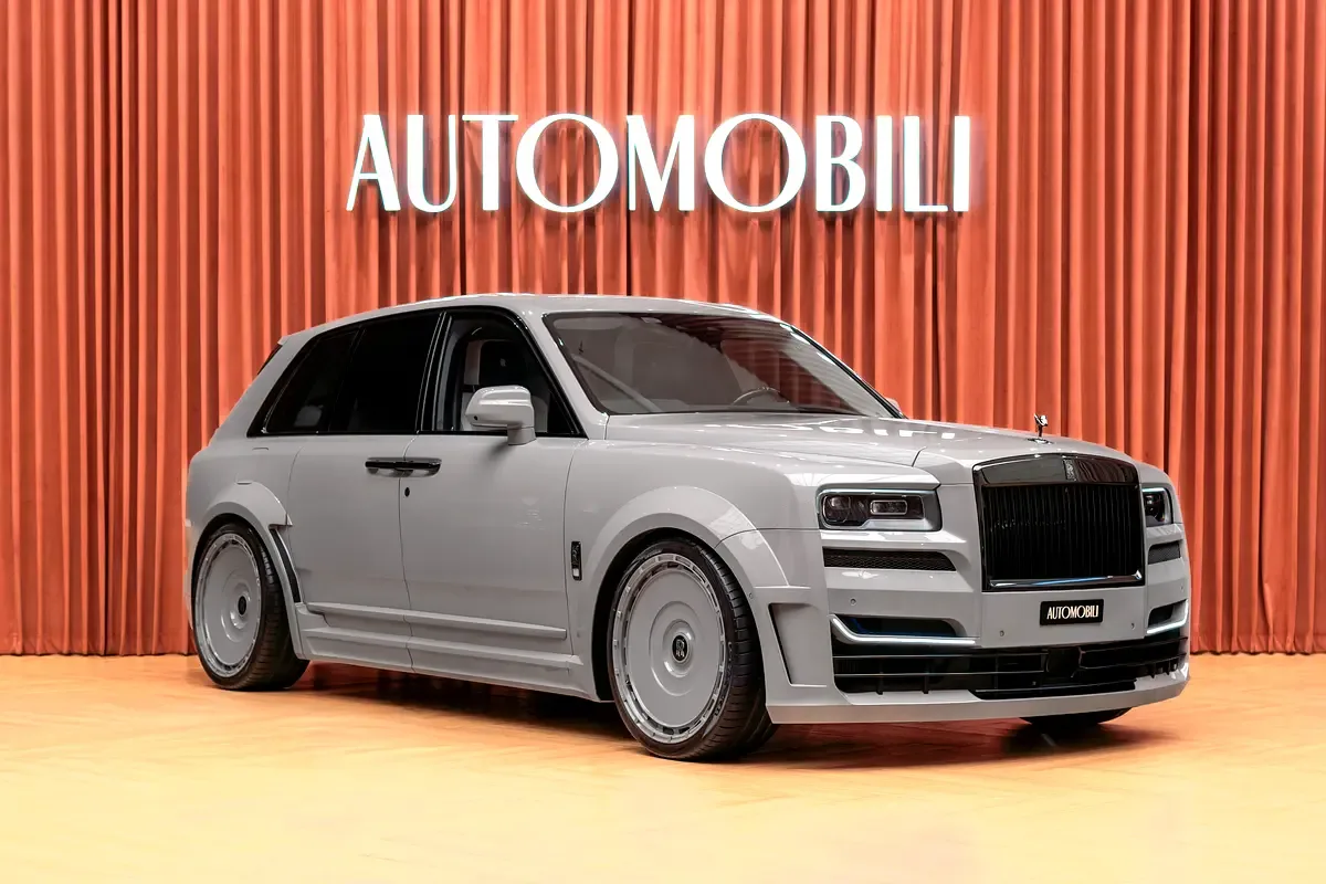 Rolls-Royce Cullinan 6.7 AT AWD (571 hp)