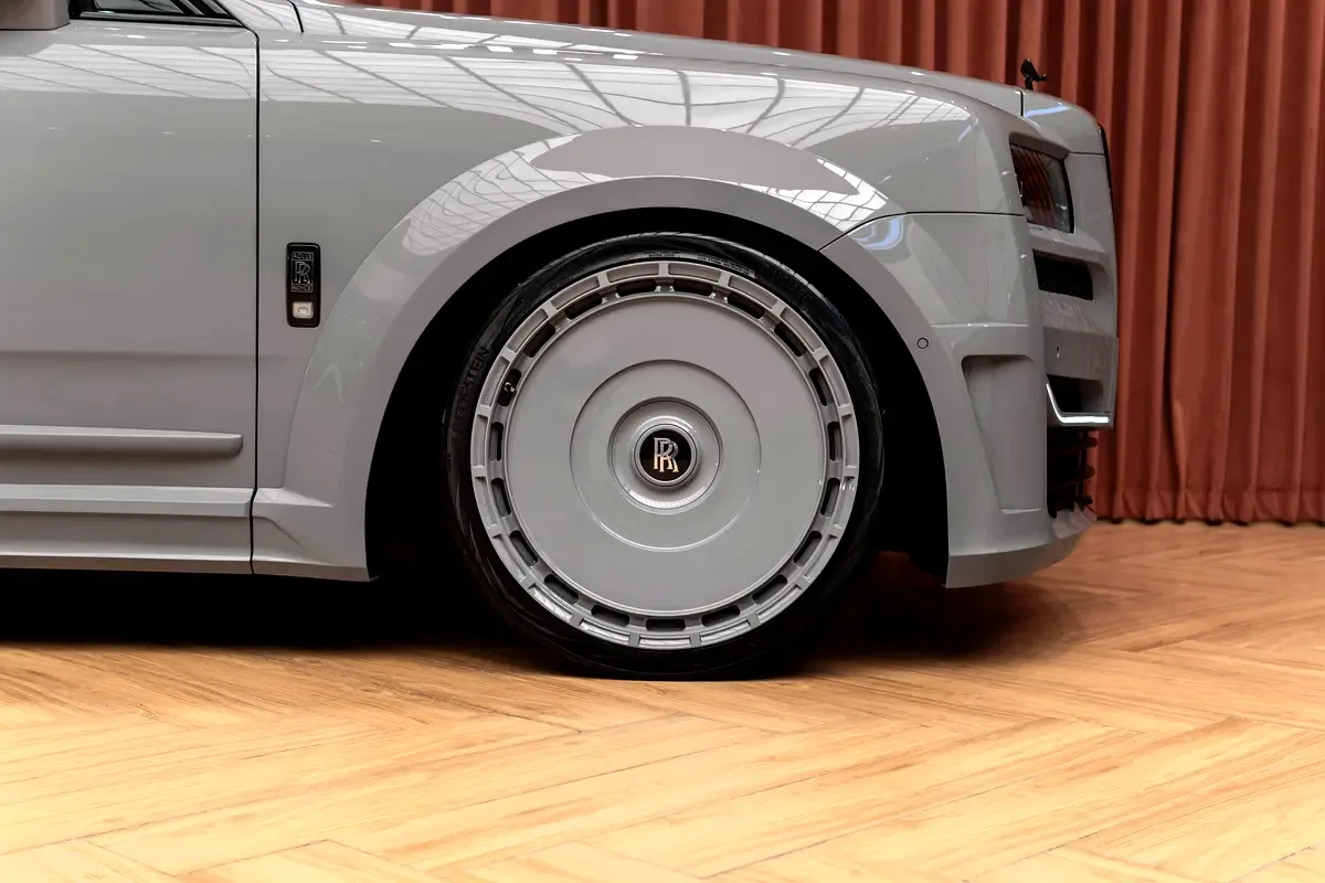 Rolls-Royce Cullinan 6.7 AT AWD (571 حصان) - 6
