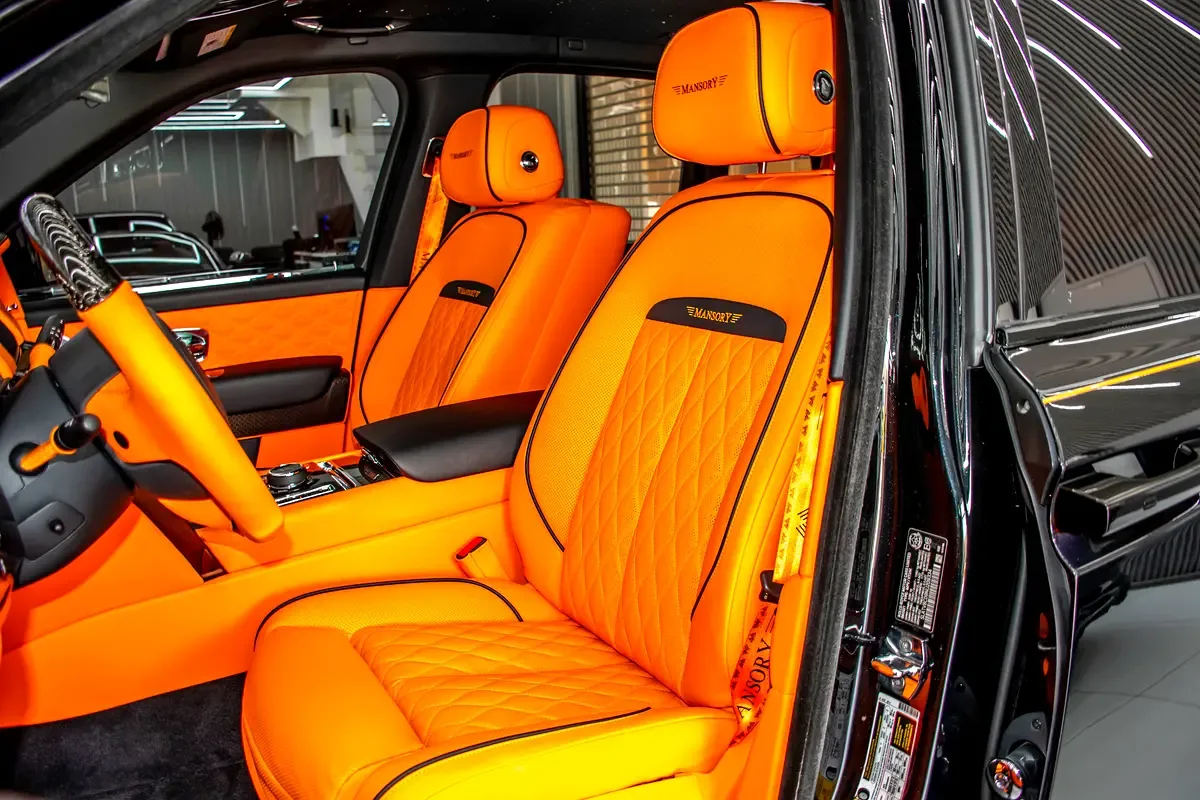 Rolls-Royce Cullinan 6.7 AT AWD (571 حصان) - 9