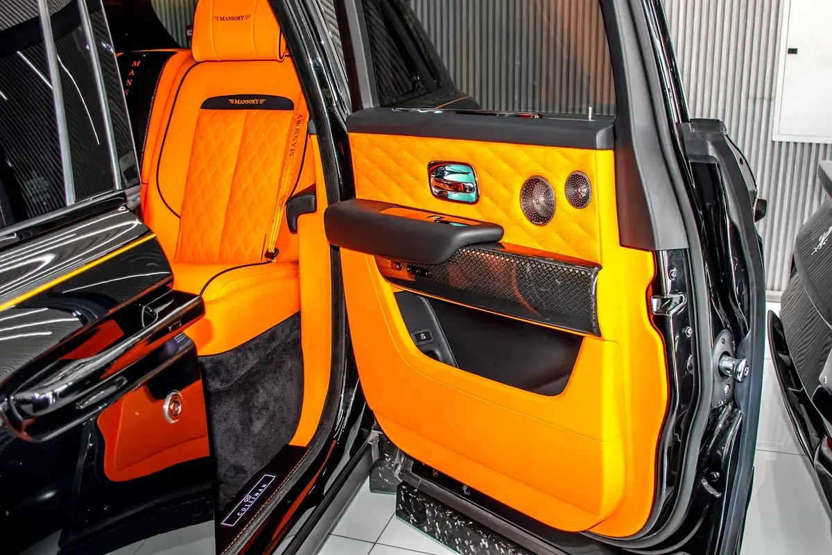 Rolls-Royce Cullinan 6.7 AT AWD (571 حصان) - 11