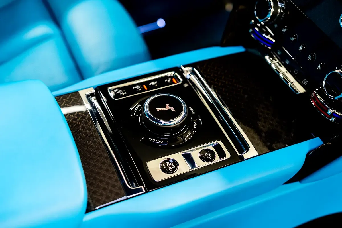 Rolls-Royce Cullinan 6.7 AT AWD (571 حصان) - 12