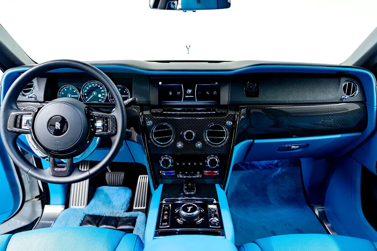 Rolls-Royce Cullinan 6.7 AT AWD (571 حصان) - 13