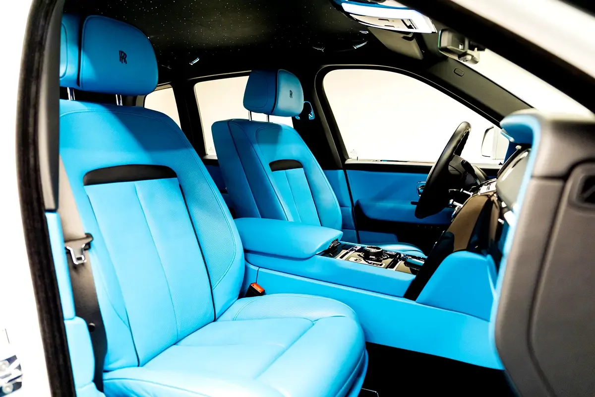 Rolls-Royce Cullinan 6.7 AT AWD (571 حصان) - 17