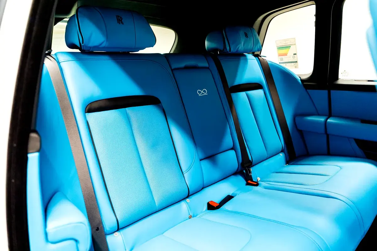 Rolls-Royce Cullinan 6.7 AT AWD (571 حصان) - 19