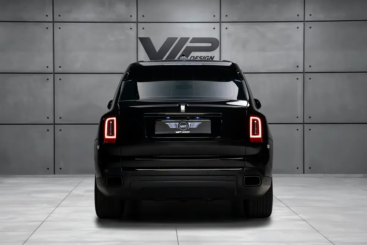 Rolls-Royce Cullinan 6.7 AT AWD (571 hp) - 4