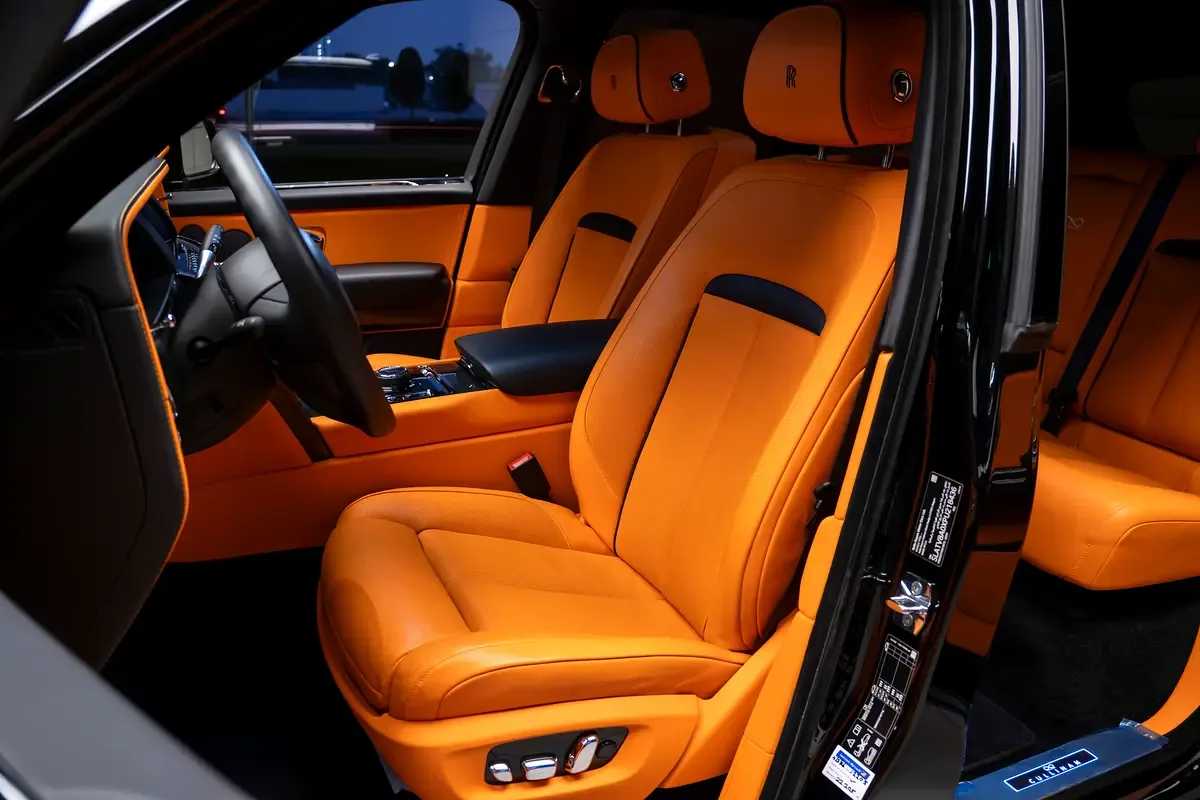 Rolls-Royce Cullinan 6.7 AT AWD (571 hp) - 8