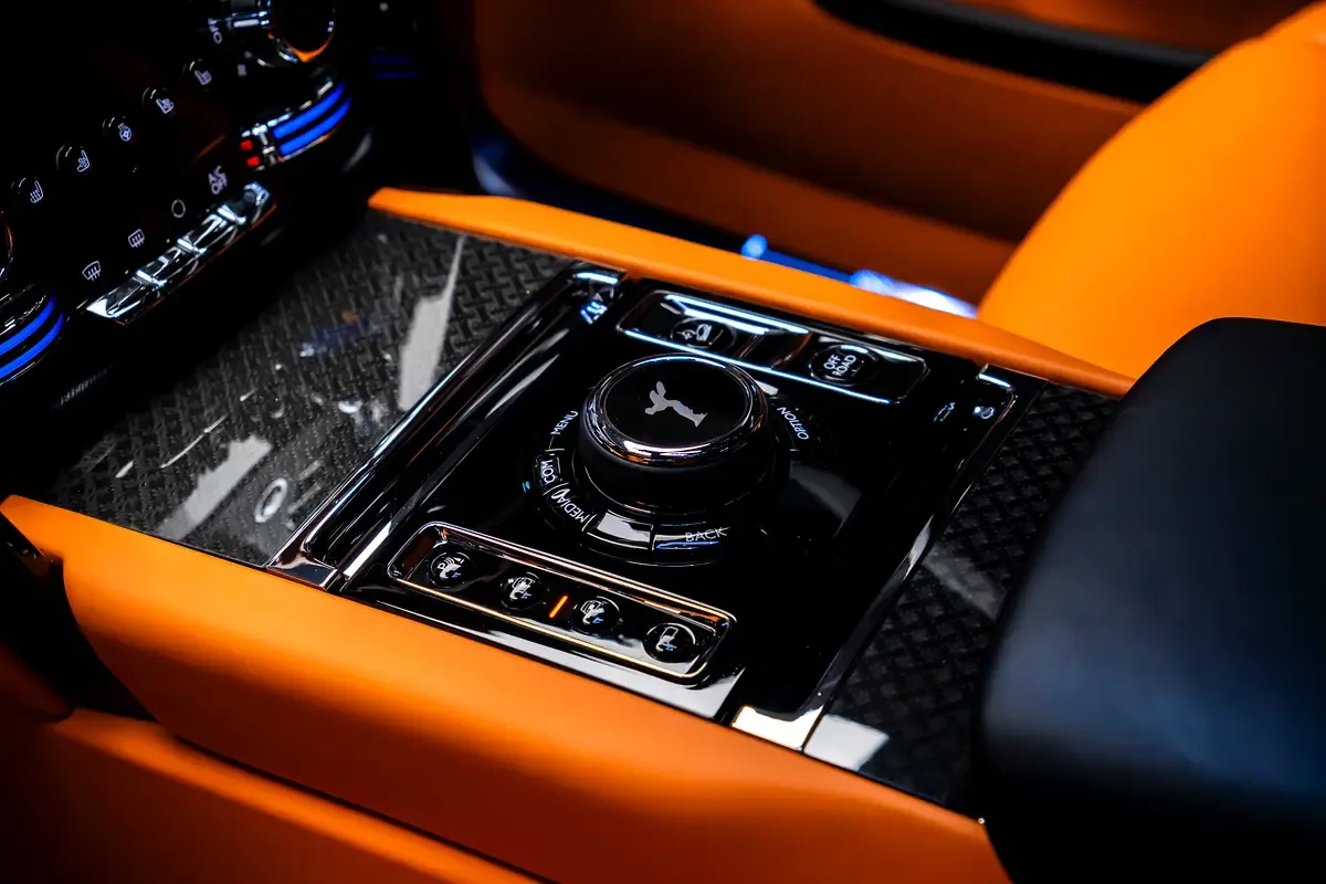 Rolls-Royce Cullinan 6.7 AT AWD (571 hp) - 14