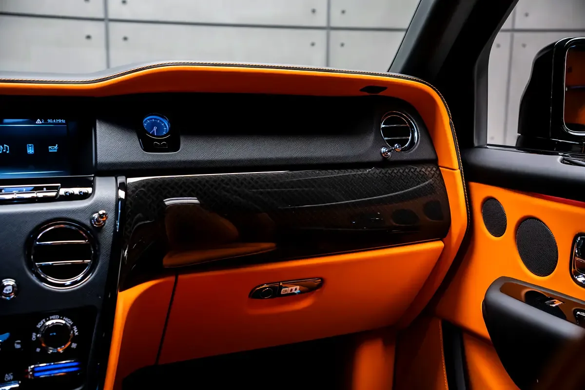 Rolls-Royce Cullinan 6.7 AT AWD (571 hp) - 15
